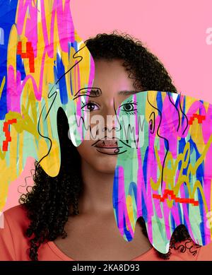 Collage zeitgenössischer Kunst. Modernes Design. Junge schöne afrikanische Frau mit bunten Zeichnungen. Gleichheit der Nationalitäten Stockfoto