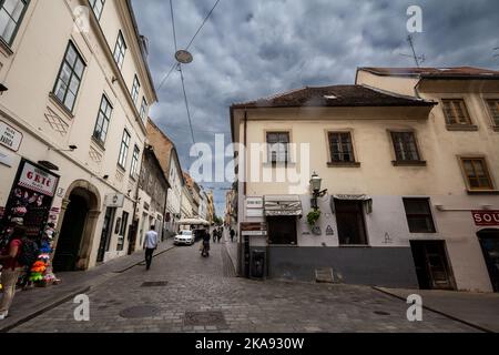 Bild von Radiceva ulica in Zagreb, Kroatien, im Sommer. Radiceva Straße ist eine Straße in der Zagreb, Kroatien Stadtzentrum. Aus der Nähe o Stockfoto