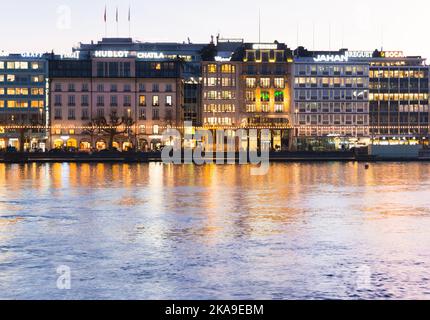 Blick auf den Genfer Abenddamm am Genfersee Stockfoto