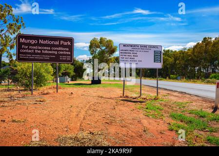 Eintrittsschild zum Mungo National Park, New South Wales, Australien Stockfoto