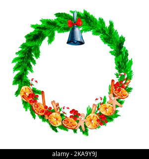 Aquarell dekorativer Kranz von Christbaumzweigen mit Süßigkeiten auf weißem Hintergrund isoliert dekoriert. Clip Art Stockfoto