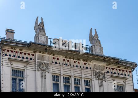 Ljekarne Zagrebačke županije , Ljekarne Zagreb County Pharmacy, Art deco, King Tomislav Square, Trg kralja Tomislava, Samobor, Kroatien Stockfoto