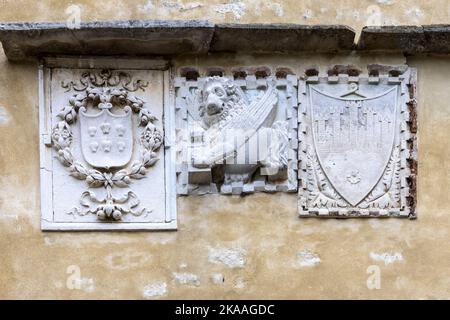 Wappen, Motovun, Kroatien Stockfoto