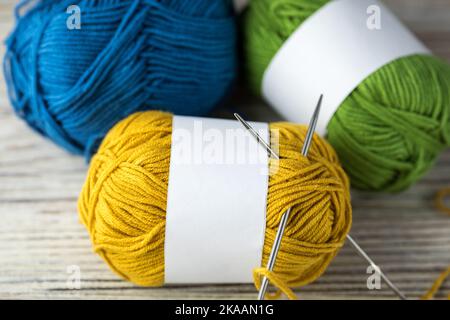 multi-colored threads for knitting, Selection of colorful woolen yarn. Yarn for knitting winter clothes with your own hands. High quality photo Stockfoto