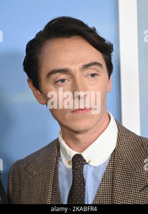 Los Angeles, USA. 01.. November 2022. David Dawson bei der Premiere von 'My Policeman' im Regency Bruin Theater. Bildquelle: Paul Smith/Alamy Live News Stockfoto