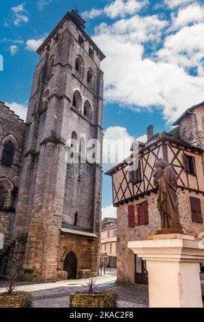 Abtei Saint-Pierre in Beaulieu-sur-Dordogne, in Corrèze, Neu-Aquitanien, Frankreich Stockfoto