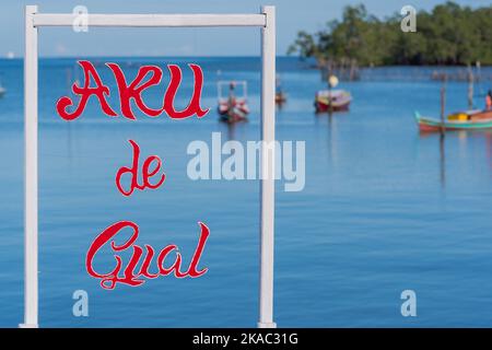 Hafen AKU de Gual oder Suak Gual, indonesisches Fischerdorf im Belitung Archipel, Mendanau Insel. Stockfoto