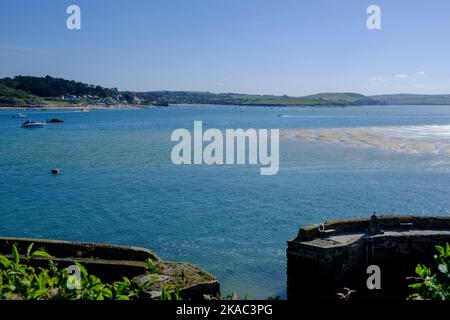 Blick über die Mündung des Flusses Camel Rock Padstow Padstow zu Plymouth Cornwall England Stockfoto