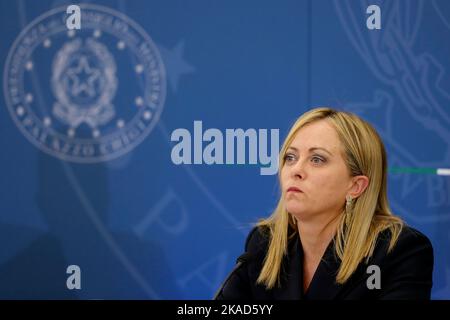 Italien, Rom, 31. Oktober 2022 :die neue Premierministerin Giorgia Meloni hält die erste Pressekonferenz nach dem Ministerrat Foto Remo Casi ab Stockfoto
