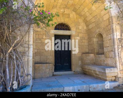 Das byzantinische Kloster Panagia Filerimos liegt auf einem Hügel oberhalb von Ialyssos. Rhodos-Insel, Griechenland Stockfoto