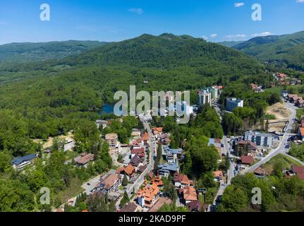 Luftaufnahme von Sovata Resort - Rumänien, über Ansicht, Sommer Stockfoto
