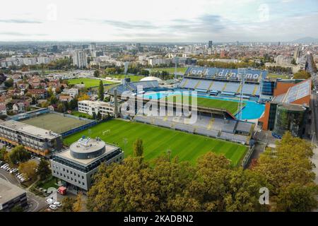 Luftaufnahme des Maksimir-Stadions, Heimat des GNK Dinamo Zagreb, am 20. Oktober 2022 in Zagreb, Kroatien. Foto: Luka Stanzl/PIXSELL Stockfoto