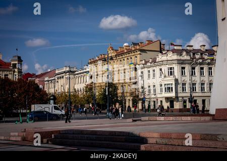 Vilnius, Litauen - 26. September 2022: Historische Architektur in der Altstadt von Vilnius. Stockfoto