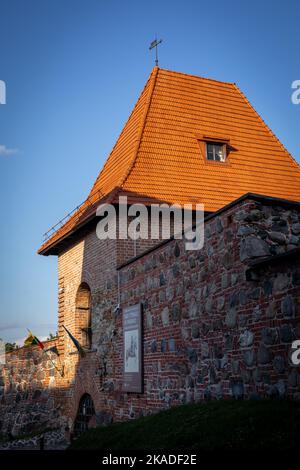 Vilnius, Litauen - 26. September 2022: Die Bastion der Stadtmauer von Vilnius in der Altstadt von Vilnius. Stockfoto