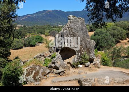 Eine ausgesteinerte Granitsteinformation an der megalithischen Stelle von Filitosa (Corse-du-Sud) auf den Inseln Korsika, Frankreich Stockfoto