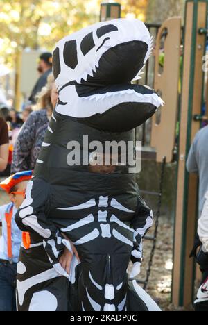 Halloween Hollowpalooza für Kinder - Johnny Kelly Park, Dennis, Massachusetts auf Cape Cod, USA Stockfoto