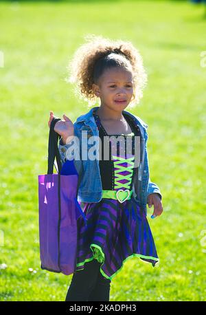 Halloween Hollowpalooza für Kinder - Johnny Kelly Park, Dennis, Massachusetts auf Cape Cod, USA Stockfoto