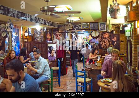 La Sitarilla, eine Tapas-Bar in Granada, Spanien Stockfoto