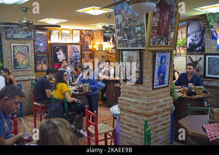 La Sitarilla, eine Tapas-Bar in Granada, Spanien Stockfoto