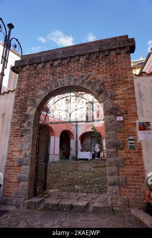 Aritzo, Sardinien, Italien. Das 'Devilla Haus', alte Residenz XVII Jahrhundert Stockfoto