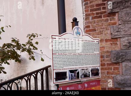 Aritzo, Sardinien, Italien. Das 'Devilla Haus', alte Residenz XVII Jahrhundert Stockfoto