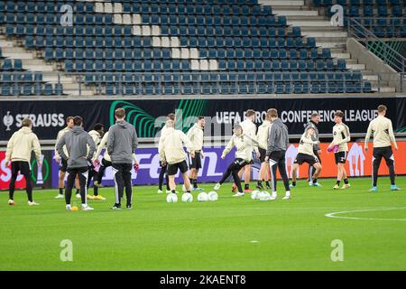 Die Abbildung zeigt ein Training des norwegischen Teams Molde FK, Mittwoch, 02. November 2022 in Gent, zur Vorbereitung des morgigen Spiels gegen das belgische Fußballteam KAA Gent am 6/6. Tag der Gruppenphase der UEFA Europa Conference League. BELGA FOTO JAMES ARTHUR GEKIERE Stockfoto