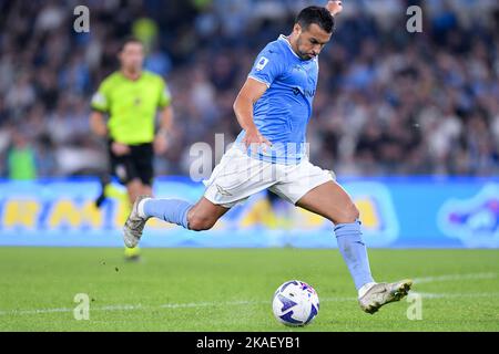 Rom, Italien. 30. Oktober 2022. Pedro von SS Lazio während der Serie A Spiel zwischen Lazio und US Salernitana 1919 im Stadio Olimpico, Rom, Italien am 30. Oktober 2022. Kredit: Giuseppe Maffia/Alamy Live Nachrichten Stockfoto