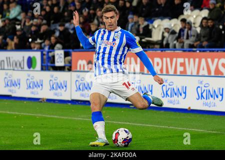 Huddersfield, Großbritannien. 02.. November 2022. Josh Ruffels #14 von Huddersfield Town Sky Bet Championship-Spiel Huddersfield Town gegen Sunderland im John Smith's Stadium, Huddersfield, Großbritannien, 2.. November 2022 (Foto von James Heaton/News Images) in Huddersfield, Großbritannien am 11/2/2022. (Foto von James Heaton/News Images/Sipa USA) Quelle: SIPA USA/Alamy Live News Stockfoto