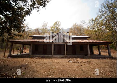 Kaldhunga Bungalow am Ufer des Flusses Sarda, gebaut von Henry Ramsay im Jahr 1919, Uttarakhand, Indien Stockfoto