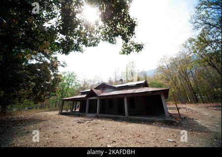 Kaldhunga Bungalow am Ufer des Flusses Sarda, gebaut von Henry Ramsay im Jahr 1919, Uttarakhand, Indien Stockfoto