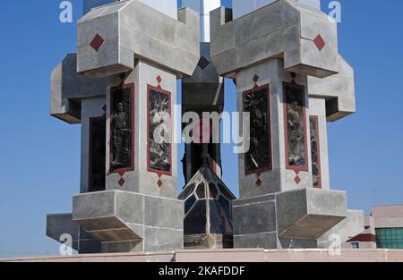 Das Völkermord-Denkmal in Igdir, Türkei, wurde erbaut, um die Ereignisse zu repräsentieren, die 1915 während der türkisch-armenischen Kriege stattfanden. Stockfoto