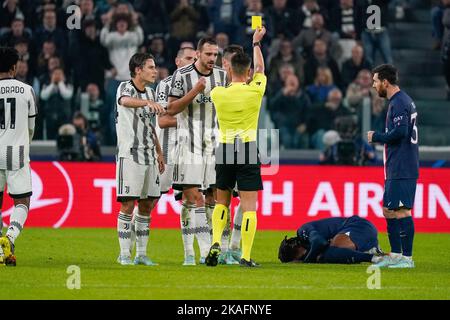 Turin, Italien. 02.. November 2022. Federico Gatti (#15 Juventus FC) während der UEFA Champions League, Gruppe H Fußballspiel zwischen Juventus FC und Paris Saint-Germain am 2. November 2022 im Allianz Stadion in Turin, Italien - Foto Morgese-Rossini/DPPI Credit: DPPI Media/Alamy Live News Stockfoto