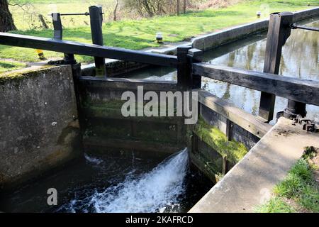 newark Lock River wey Navigation pyrford surrey england Stockfoto