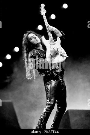 17. September 2016, Irvine Kalifornien, Yngwie Malmsteen auf der Bühne auf dem Sirius XM Haar Nation Fest Stockfoto