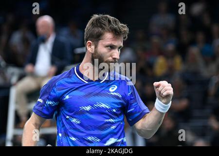 Paris, Frankreich. 03.. November 2022. Corentin Moutet aus Frankreich während des Rolex Paris Masters, ATP Masters 1000 Tennisturniers, am 2. November 2022 in der Accor Arena in Paris, Frankreich. Kredit: Victor Joly/Alamy Live Nachrichten Stockfoto