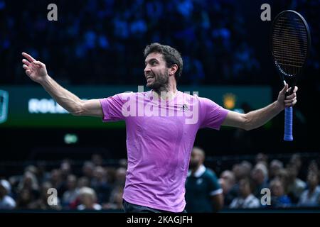 Paris, Frankreich. 02.. November 2022. Gilles Simon von Frankreich während des Rolex Paris Masters, ATP Masters 1000 Tennisturniers, am 2. November 2022 in der Accor Arena in Paris, Frankreich. Kredit: Victor Joly/Alamy Live Nachrichten Stockfoto