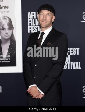 Hollywood, Kalifornien, USA. 02.. November 2022. Paul Marchand bei der Ankunft am AFI FEST 2022 „Selena Gomez: My Mind & Me“ Eröffnungsabend Premiere im TCL Chinese Theatre in Hollywood, CA am 2. November 2022. © Janet Gough / AFF-USA.COM Quelle: AFF/Alamy Live News Stockfoto