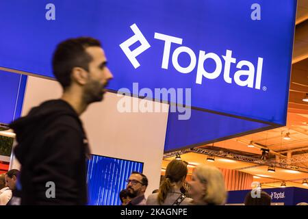 Lissabon, Portugal. 02.. November 2022. Toptal-Logo auf dem Web Summit in Lissabon. Der Web Summit findet vom 1-4. Bis 15. November statt. (Foto von Henrique Casinhas/SOPA Images/Sipa USA) Quelle: SIPA USA/Alamy Live News Stockfoto