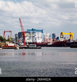 Türkei Istanbul Tuzla Werftübersicht, Schiffbau und Industrie, august 30 2022 Stockfoto