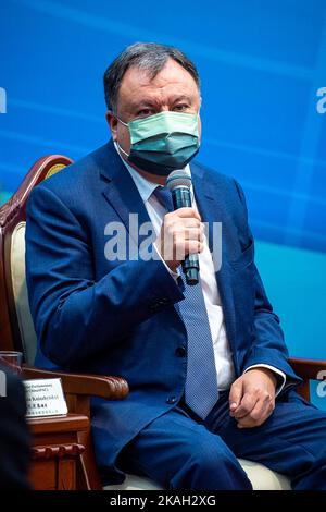 Taipeh. 03.. November 2022. Das ukrainische Parlamentsmitglied Mykola Kniazhytskyi hält eine Pressekonferenz während des Besuchs von europäischen Parlamentariern der Interparlamentarischen Allianz für China (IPAC) in Taipei, Taiwan am 03/11/2022 von Wiktor Dabkowski Credit: dpa/Alamy Live News Stockfoto