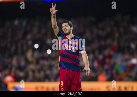 Luis Suarez feiert das Tor während des Spiels zwischen FC Barcelona und Valencia CF, für die 1/2 1.-Bein des King's Cup, gespielt im Camp Nou Stadium am 3.. Februar 2016 in Barcelona, Spanien. (Foto von Urbanandsport/NurPhoto) *** Bitte nutzen Sie die Gutschrift aus dem Kreditfeld *** Stockfoto