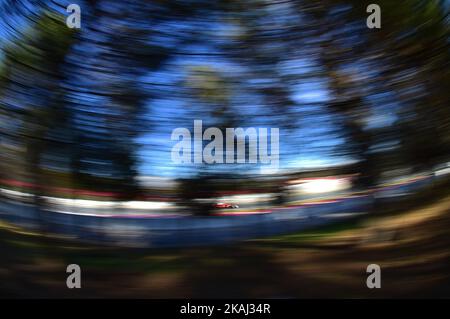 Der deutsche Formel-1-Fahrer Sebastian Vettel von der Scuderia Ferrari fährt am letzten Tag der Formel-1-Testtage in Barcelona, 4.. März 2016, sein Auto. (Foto von Joan Cros/NurPhoto) *** Bitte nutzen Sie die Gutschrift aus dem Kreditfeld *** Stockfoto