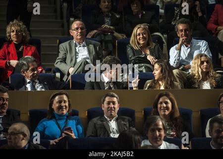 Antonio Banderas und Irene Escolar Protagonisten des Films ALTAMIRA während der Premiere im Raum Argenta Santander, Spanien, am 1.. April 2016. Altamira war dem berühmten Forscher Marcelino Saenz de Santuola gewidmet, der die Altamira-Höhlen mit ihren Höhlenmalereien entdeckte. Stockfoto