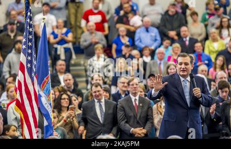 Der republikanische Präsidentschaftskandidat Ted Cruz besucht die Mekeel Christian Academy am 7 2016. April im Dorf Scotia, New York, USA (Foto von Shannon De Celle/NurPhoto) *** Bitte benutzen Sie die Gutschrift aus dem Kreditfeld *** Stockfoto