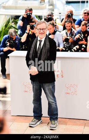 Regisseur Steven Spielberg nimmt am 14. Mai 2016 in Cannes, Frankreich, an der Fotoschau „The BFG (Le Bon Gros Geant - Le BGG)“ Teil, die während der jährlichen Filmfestspiele 69. im Palais des Festivals stattfindet. (Foto von Isa Saiz/NurPhoto) *** Bitte nutzen Sie die Gutschrift aus dem Kreditfeld *** Stockfoto