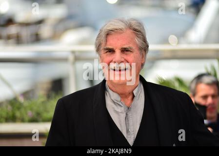 Schauspieler Peter Simonischek nimmt an der Fotoschau „Toni Erdmann“ Teil, die während der jährlichen Filmfestspiele von Cannes 69. am 14. Mai 2016 im Palais des Festivals in Cannes, Frankreich, stattfand. (Foto von Isa Saiz/NurPhoto) *** Bitte nutzen Sie die Gutschrift aus dem Kreditfeld *** Stockfoto