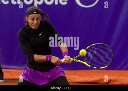 Caroline Garcia (FR) gibt am 16. Mai 2016 in Straßburg, Frankreich, eine Aufnahme auf der Strasbourg International zurück. Die erste große Veranstaltung des französischen Tennisspiels der Frauen auf Lehm nach Roland Garros und die erste Sportveranstaltung im Elsass, Strasbourg International, findet vom 13. Bis 21. Mai 2016 für ihre Ausgabe 30. statt. (Foto von Elyxandro Cegarra/NurPhoto *** Bitte nutzen Sie die Gutschrift aus dem Kreditfeld *** Stockfoto