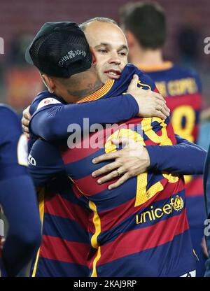 Neymar Jr. und Andres Iniesta während der Feier der Liga und des King Cup, die am 23. Mai 2016 im Camp Nou stattfand. (Foto von Urbanandsport/NurPhoto) *** Bitte nutzen Sie die Gutschrift aus dem Kreditfeld *** Stockfoto