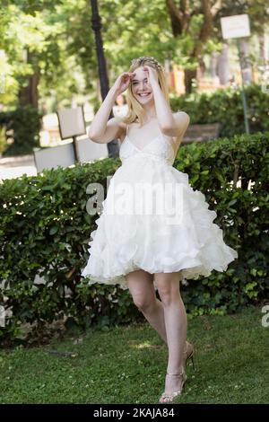 Elle Fanning nimmt am 6. Juni 2016 an der Fotozelle des Films der Neon Demon im Casa del Cinema in Rom Teil. (Foto von Luca Carlino/NurPhoto) *** Bitte nutzen Sie die Gutschrift aus dem Kreditfeld *** Stockfoto