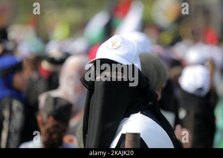 Palästinenser nehmen an einer Kundgebung zum 29.. Jahrestag der Gründung der Bewegung des Islamischen Dschihad in Gaza-Stadt am 21. Oktober 2016 Teil. (Foto von Majdi Fathi/NurPhoto) *** Bitte nutzen Sie die Gutschrift aus dem Kreditfeld *** Stockfoto